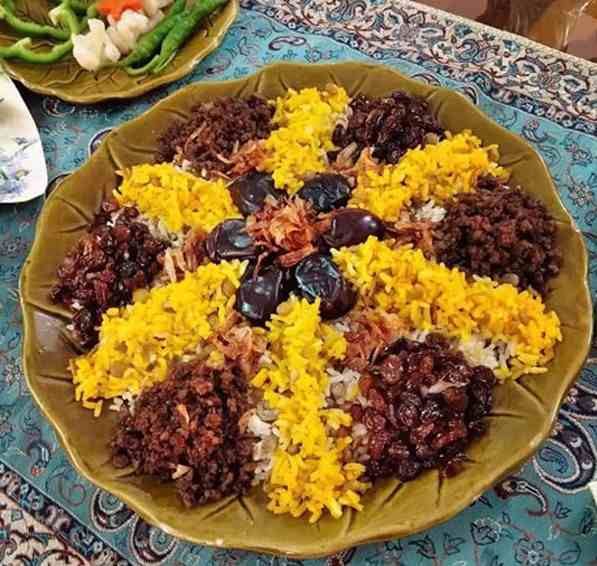 تصویر 3 از کشمش سرخ پلویی با رنگ جذاب برای غذاهای ایرانی